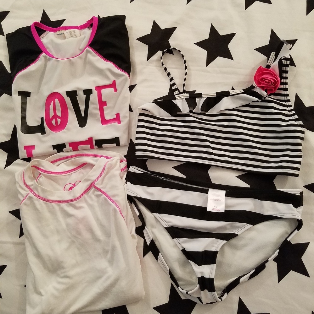 Bathing suit and swim top bundle.